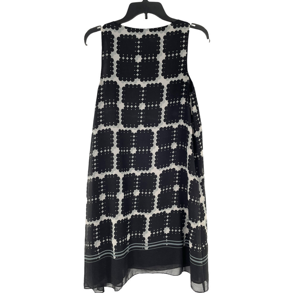 MAX STUDIO BLACK AND WHITE SLEEVELESS SWING STYLE DRESS - Picture 6 of 10
